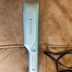 Remington Hair Straightener!